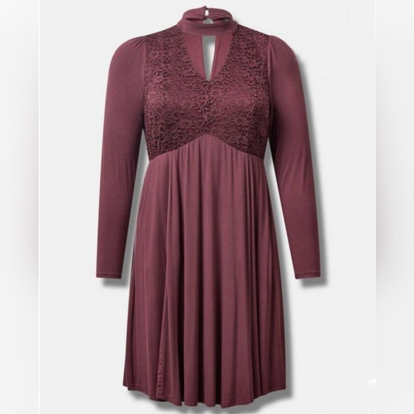 torrid Dresses & Skirts - Torrid Super Soft Lace Bodice Dress with pockets Size 2,  2X, 18/20